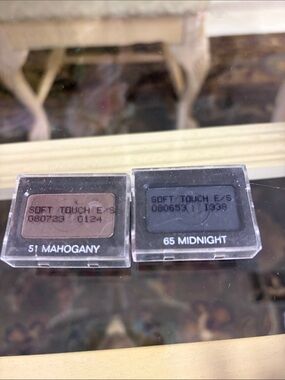 Soft Touch Eyeshadow Duo - 51 Mahogany & 65 Midnight